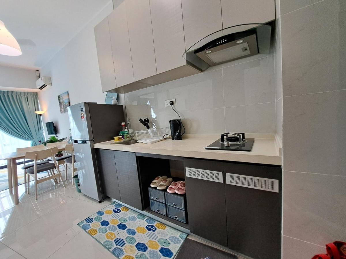 Cozy Home Country Garden At Dangabay Of Jb, Free Wifi And Streaming 조호르 바루 외부 사진