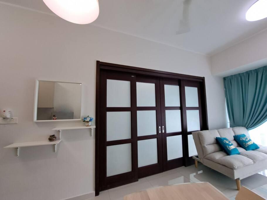 Cozy Home Country Garden At Dangabay Of Jb, Free Wifi And Streaming 조호르 바루 외부 사진